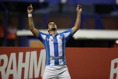  FLORIANÓPOLIS, SC, BRASIL 13/09/2015: ESPORTE: Avaí X Goiás. André Lima autor do gol da vitória de virada do Avaí na Ressacada.Indexador: Marco Favero