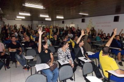 Trabalhadores dos Correios entram em greve por tempo indeterminado