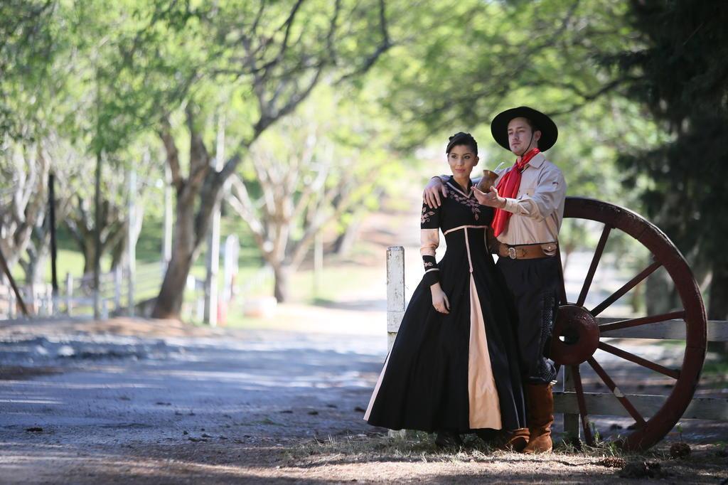 vestidos de prenda gaucha modernos