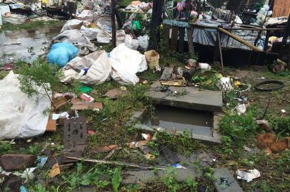 Chuva causa falta de luz, desabamento e alagamento de casas na Região Central