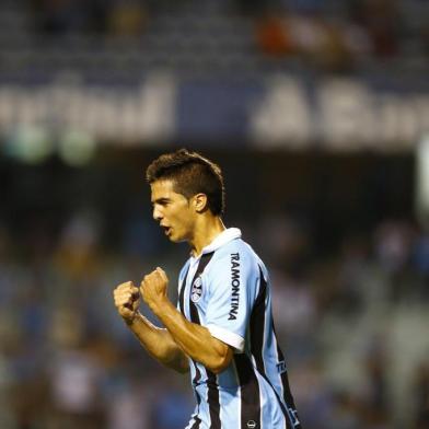  PORTO ALEGRE,RS, BRASIL - 06/02/2013FOTO:RICARDO DUARTE /ZERO HORASexta rodada do Gauchão, Grêmio x São José no estádio Olímpico.Jogador Facundo Bertoglio faz seu gol