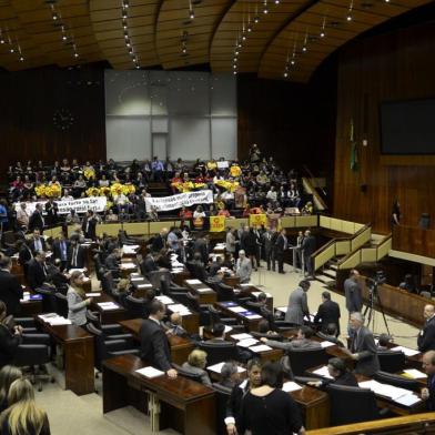 Deputados votam PPA na Assembleia Legislativa. 