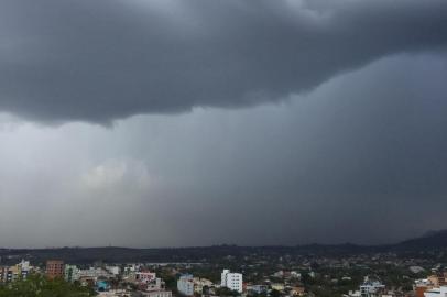 Temporal chegando em Santa Maria