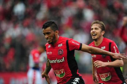 Brasil-Pel enfrenta o Fortaleza no jogo de ida das quartas de final do Brasileirão Série C, no Estádio Bento Freitas, em Pelotas.  No lance, o atacante Cleverson.  Foto: Félix Zucco