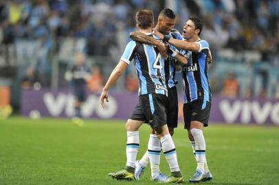  PORTO ALEGRE, RS, BRASIL, 15/10/2015 : Jogo entre Grêmio x Santos, válido pela 30ª rodada do Campeonato Brasileiro 2015, no estádio Arena. (FOTO: FERNANDO GOMES/Agência RBS, Editoria Esportes).