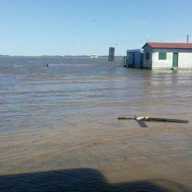 Lagoa, cheia, patos, hidroviária, rdgol