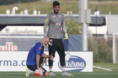  Alisson e Taffarel durante treino da Seleção Brasileira em Nova Jersey, nos Estados Unidos.Indexador: Rafael Ribeiro