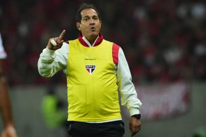  

PORTO ALEGRE, RS, BRASIL - 20.08.2014 - Brasileirão, 16ª Rodada, Inter x São Paulo no estádio Beira-Rio.(FOTO:RICARDO DUARTE/AGÊNCIA RBS)
Técnico Muricy Ramalho