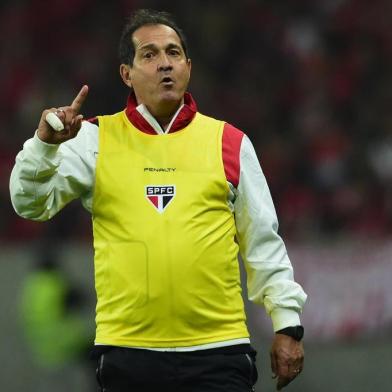  PORTO ALEGRE, RS, BRASIL - 20.08.2014 - Brasileirão, 16ª Rodada, Inter x São Paulo no estádio Beira-Rio.(FOTO:RICARDO DUARTE/AGÊNCIA RBS)Técnico Muricy Ramalho