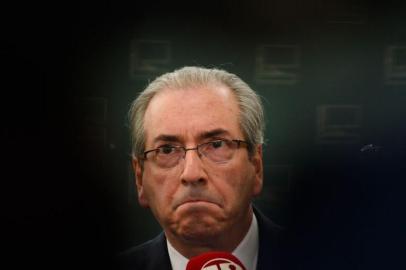 Brasília - O presidente da Câmara dos Deputados, Eduardo Cunha, fala à imprensa no Congresso Nacional (Antonio Cruz/Agência Brasil)