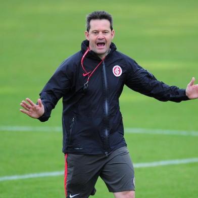  Porto Alegre, RS, Brasil, 04-11-2015. Treino do Inter realizado nesta quarta-feira. Técnico Argel. (FOTO: FÉLIX ZUCCO/AGÊNCIA RBS)