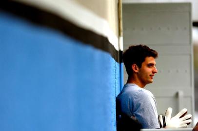 *** R Duarte - Grêmio 1 ***Treino do Grêmio antes da partida contra o Goiás pelo Campeonato Brasileiro. Goleiro Galatto.