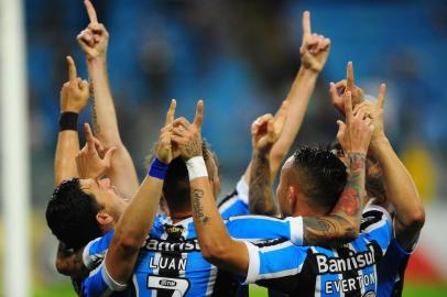  PORTO ALEGRE, RS, BRASIL - Grêmio enfrenta o Fluminense na Arena em Porto Alegre. Jogo válido pelo campeonato brasileiro série "A". (FOTO: DIEGO VARA, AGÊNCIA RBS).