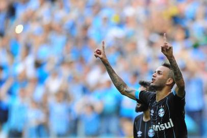  PORTO ALEGRE, RS, BRASIL - 29-11-2015 - Grêmio joga com Atlético MG na Arena neste domingo. Partida válida pela 37ª rodada do brasileirão (FOTO: DIEGO VARA/AGÊNCIA RBS)