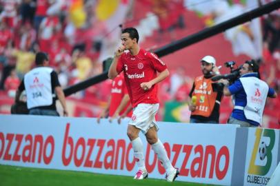  Campeonato Brasileiro 2010,Inter x Atlético-Go no estádio beira-rio.Leandro Damião faz o gol de empate do Inter (1x1)