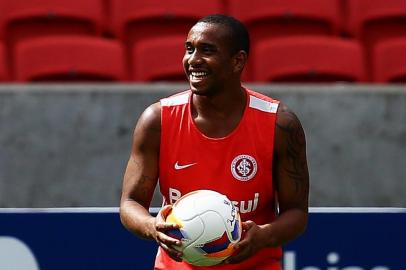  PORTO ALEGRE, RS, BRASIL, 06-02-2015: Meio campo Anderson. Inter faz último treino no Beira-Rio antes de enfrentar o Novo Hamburgo, no sábado, pelo Gauchão 2015.(Foto: Carlos Macedo/Agência RBS)