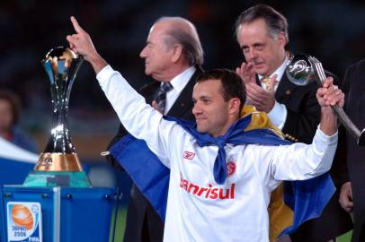 ***  Inter campeão  ***Inter campeão do mundo no Jãpão.jogador Iarley (camisa branca) e presidente do Inter Fernando Carvalho ao fundo (batendo palmas)