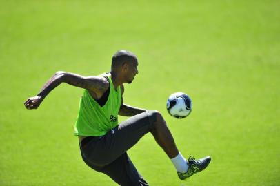  Porto Alegre, RS, Brasil, 29-01-2016. Treino do Inter realizado nesta sexta-feira.  Alan Costa.  (FOTO: FÉLIX ZUCCO/AGÊNCIA RBS)