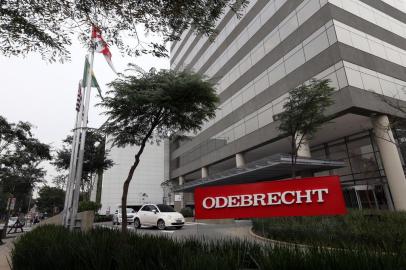 Fachada da Odebrecht em SPBrasil, São Paulo, SP, 16/07/2015. Vista da fachada da sede da empresa Odebrecht, localizada na Rua Lemos Monteiro, no Butantã, zona oeste de São Paulo. A sessão de depoimentos da CPI da Petrobras busca elucidar a participação da Odebrecht no suposto esquema de propinas que ocorria na empresa de petróleo. - Crédito:J.F.Diorio/ESTADÃO CONTEÚDO/AE/Código imagem:186371Editoria: POLÍTICALocal: SÃO PAULOIndexador: J.F.DiorioFonte: AGEFotógrafo: ESTADÃO CONTEÚDO