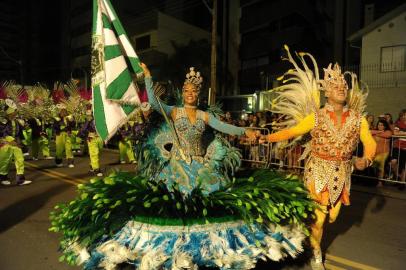  

06/02/2016 - CAXIAS DO SUL, RS, BRASIL. As seis escolas do grupo especial de Caxias do Sul apresentam-se na Rua Plácido de Castro no Carnaval 2016. Na foto, Mancha Verde. (Diogo Sallaberry/Agência RBS)