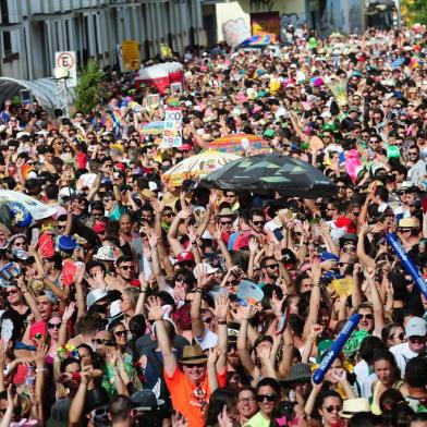  CAXIAS DO SUL, RS, BRASIL, 07/02/2016 - Carnaval do Bloco da Velha 2016.