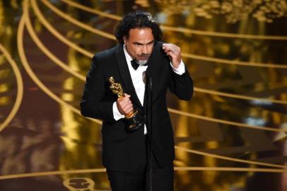 88th Annual Academy Awards - ShowHOLLYWOOD, CA - FEBRUARY 28: Director Alejandro Gonzalez Inarritu accepts the Best Director award for 'The Revenant' onstage during the 88th Annual Academy Awards at the Dolby Theatre on February 28, 2016 in Hollywood, California.   Kevin Winter/Getty Images/AFPEditoria: ACELocal: HollywoodIndexador: KEVIN WINTERSecao: PeopleFonte: GETTY IMAGES NORTH AMERICAFotógrafo: STF