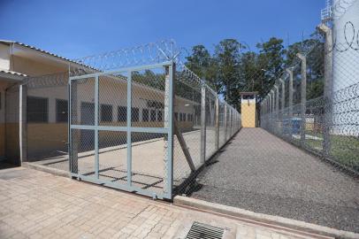  CANOAS, RS, BRASIL, 01-03-2016. Inauguração da penitenciaria de Canoas com a presença do governador do RS José Ivo Sartori, secretário estadual de segurança Wantuir Jacini e prefeito de Canoas Jairo Jorge. (DIEGO VARA/AGÊNCIA RBS)