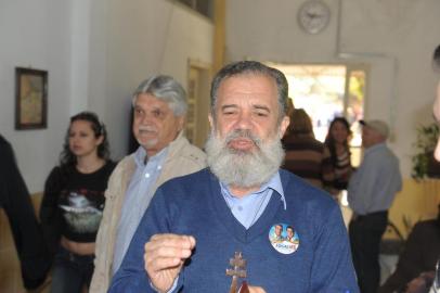  Eleições 2010 em Santa MariaJoão Luiz Vargas votando