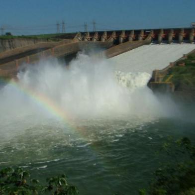 *** Marilice Foz do iguacu 4 ***Foz do Iguaçu. Itaipu Fotógrafo: Marilice Daronco