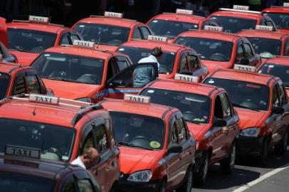  PORTO ALEGRE, RS, BRASIL, 19/01/2016- Taxis em Porto Alegre. (FOTO: JEFFERSON BOTEGA/ AGENCIA RBS).