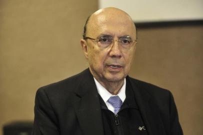  

JOINVILLE, SC, BRASIL, 15-06-2015: Henrique Meirelles, ex-presidente do Banco Central. (Foto: Leo Munhoz/ Agência RBS)