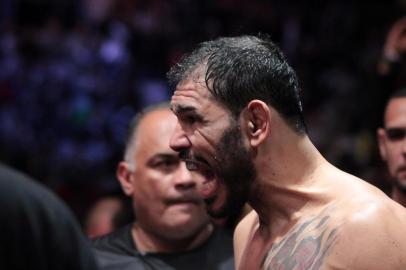 CURITIBA, PR - 14.05.2016: UFC 198 EM CURITIBA. Na terceira luta da noite, o brasileiro Antônio Rogério Nogueira, o Minotouro, venceu o americano Patrick Cummins. (Foto: Guilherme Artigas/Fotoarena/Lancepress!)