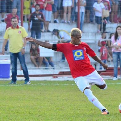 Marcelinho Paraíba volta ao Inter de Lages após jogar o Catarinense 2015 pelo clube.