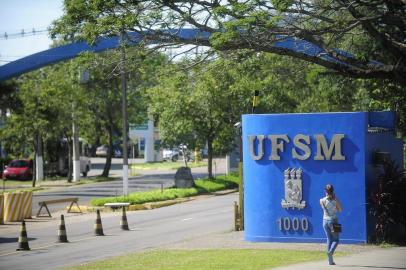 SANTA MARIA, RS, BRASIL, 20/01/2016 - Mix UFSM - Orçamento dos últimos 15 anos da UFSM. (FOTO MAIARA BERSCH / AGÊNCIS RBS)