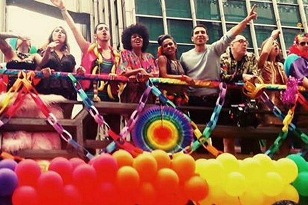Dia do Orgulho: 15 filmes e séries LGBTI+ para assistir e celebrar a  representatividade