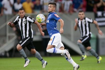 BRASILIA / BRASIL - 01.06.2016 - De Arrascaeta, no jogo entre Botafogo e Cruzeiro, no Estádio Mané Garrincha, em Brasília, pela quinta rodada do Campeonato Brasileiro.
FOTO: Ueslei Marcelino, Light Press, Cruzeiro, Divulgação