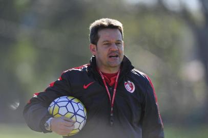  PORTO ALEGRE, RS, BRASIL - Inter treina no CT Parque Gigante nesta manhã de segunda-feira. Técnico Argel (FOTO: FÉLIX ZUCCO/AGÊNCIA RBS)