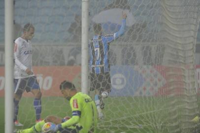  PORTO ALEGRE, RS, BRASIL 19/06/2016 - Grêmio enfrenta o Cruzeiro na Arena, em Porto Alegre, pela 9ª rodada do Campeonato Brasileiro. (FOTO: MATEUS BRUXEL/AGÊNCIA RBS).