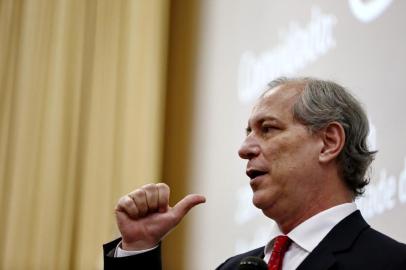  PORTO ALEGRE, RS, BRASIL, 20-06-2016- Ciro Gomes, palestra na faculdade de economia da UFRGS. FOTO ADRIANA FRANCIOSI, AGENCIA RBS