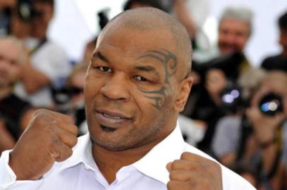 Mike Tyson lança sua biografia.