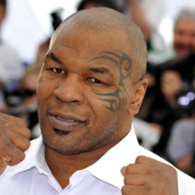 Mike Tyson lança sua biografia.