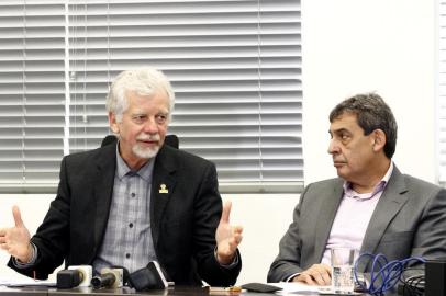 Porto Alegre, RS - 23/06/2016Prefeito José Fortunati e o vice-prefeito Sebastião Melo concedem coletiva de imprensa sobre a paralização dos municipáriosFoto: Ivo Gonçalves/PMPA