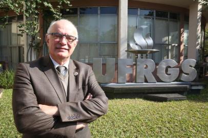  PORTOALEGRE-RS-BR - 24.06.2016Rui Vicente Oppermann, novo reitor da UFRGS.FOTÓGRAFO: TADEU VILANI - AGÊNCIARBS - EDITORIA Sua Vida