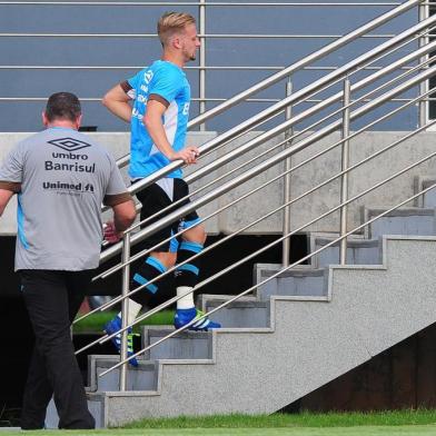  PORTO ALEGRE, RS, BRASIL 18/04/2016 - Treino do Grêmio realizado agora a tarde no CT Luiz Carvalho. Na foto: Jogador Marcelo Hermes . (FOTO: LAURO ALVES/AGÊNCIA RBS).