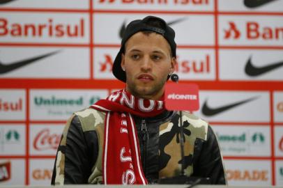  PORTO ALEGRE, RS, BRASIL, 20-07-2016. O jogador Nico Lopez foi apresentado pelo Internacional nesta quarta-feira. (FÉLIX ZUCCO/AGÊNCIA RBS)