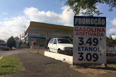 Preço da gasolina em posto na avenida Pernambuco foi o mais baixo encontrado pela reportagem.