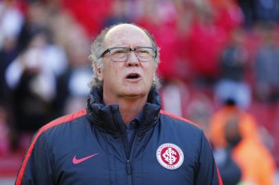  PORTO ALEGRE, RS, BRASIL 17/07/2016 - O Internacional enfrenta o Palmeiras neste domingo, no estádio Beira-Rio, pela 15ª rodada do Brasileirão 2016. O jogo  marca a reestreia de Paulo Roberto Falcão como técnico do Inter. (FOTO: FÉLIX ZUCCO/AGÊNCIA RBS).Indexador: Felix Zucco