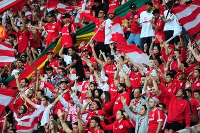 PORTO ALEGRE, RS, BRASIL - 07-08-2016 - Inter recebe o Fluminense na tarde deste domingo, no Beira-Rio, pela 19ª rodada do Brasileirão. (FOTO: BRUNO ALENCASTRO/AGÊNCIA RBS)