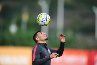 Lateral do Inter Ceará durante treino do Inter