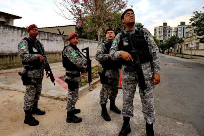  PORTO ALEGRE, RS, BRASIL 28/08/2016 - Força Nacional chega a Porto Alegre. (FOTO: JÚLIO CORDEIRO/AGÊNCIA RBS).